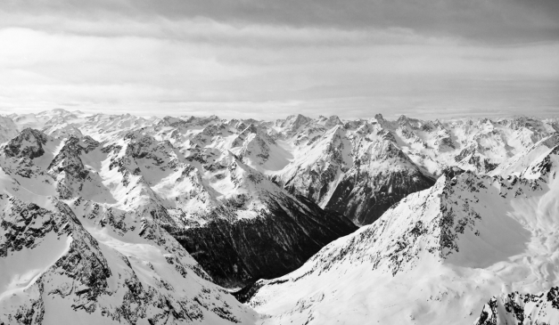 Auf dem Hohen Seblaskogl (3235 m) - im Westen die Ötztaler Alpen von der Wildspitze (3768 m) bis zur Wazespitze