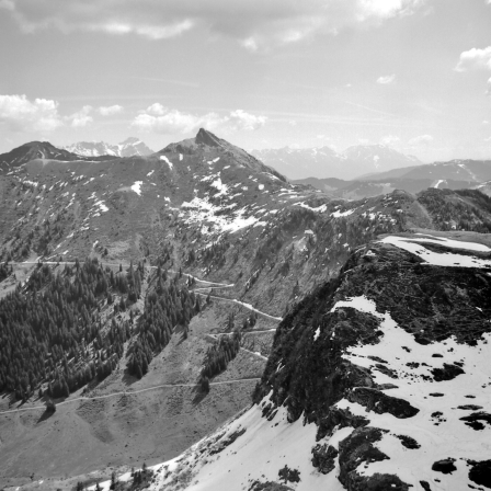 Hochmahdstein (Kitzbüheler Alpen) und Leoganger Steinberge und Hochkönig in der Ferne - 03.06.2021
